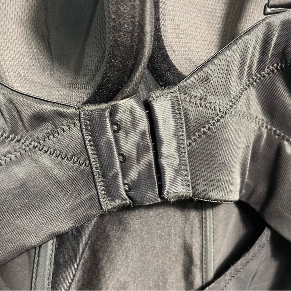 Maidenform® Firm Control Shapewear Easy-Up Strapless Body Shaper 38B NWT - Picture 7 of 11